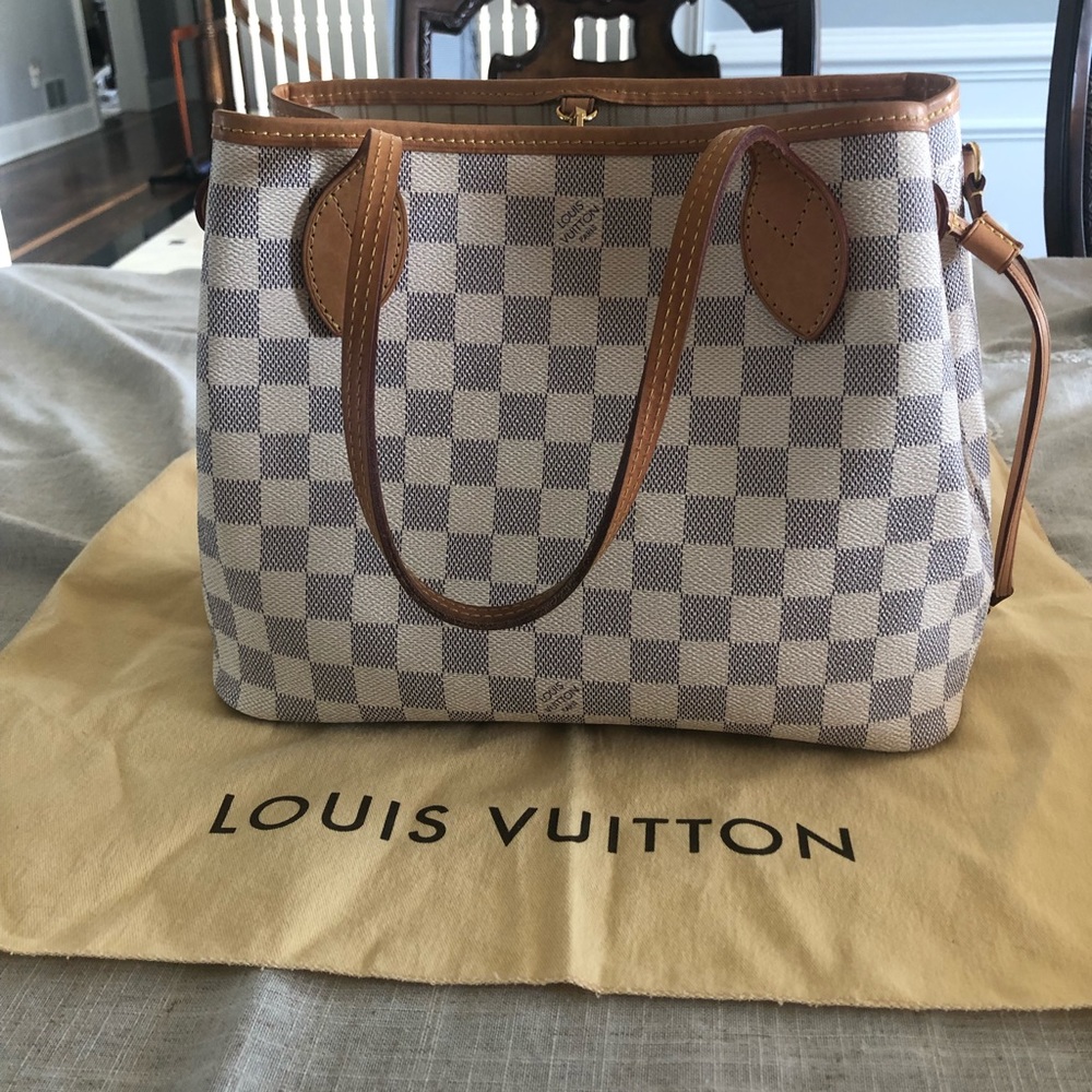 Lv tote